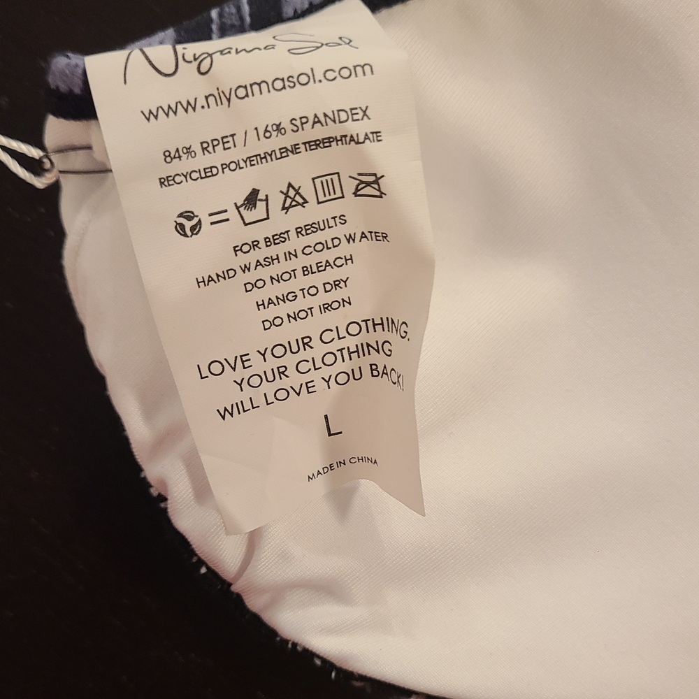 NWT Niyama Sol Triangle Bikini Top, Wanderlust Grey, Large - Picture 6 of 6